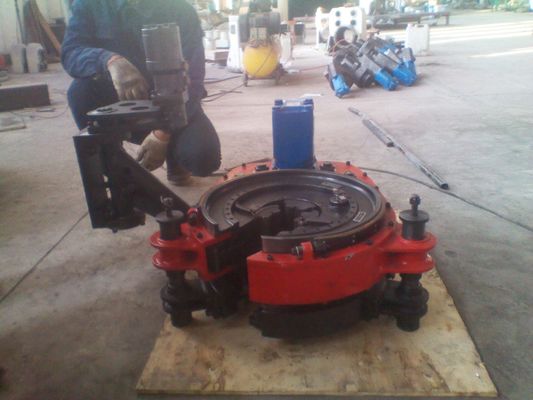 İyi bir fiyat. BQ NQ HQ Matkap Rig Parçaları Hidrolik Ayak Kelepçe / Hidrolik Vida Makinası çevrimiçi